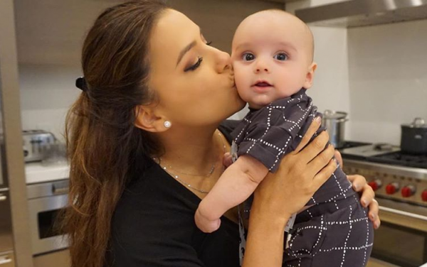 Εύα Λονγκόρια: Η χαριτωμένη φωτογραφία του γιου της | imommy.gr