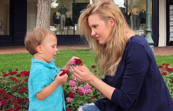 Χριστίνα Αλούπη: Η οικογενειακή επίσκεψη στον Άγιο Βασίλη | imommy.gr