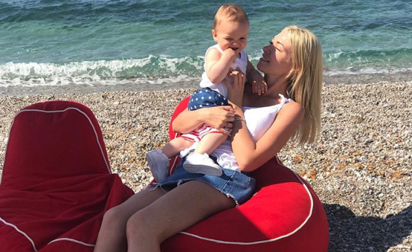 Μικαέλα Φωτιάδη: Δημοσίευσε την πιο τρυφερή φωτογραφία με τον γιο της | imommy.gr