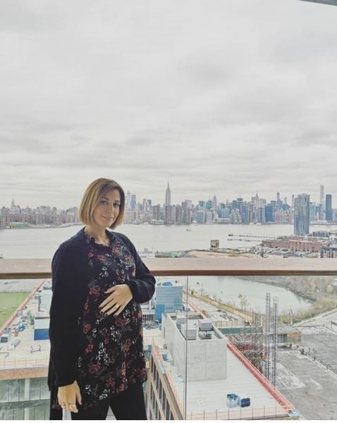 Κατερίνα Παπουτσάκη και Τζένη Θεωνά: οι εγκυμονούσες φίλες ψωνίζουν παρέα | imommy.gr