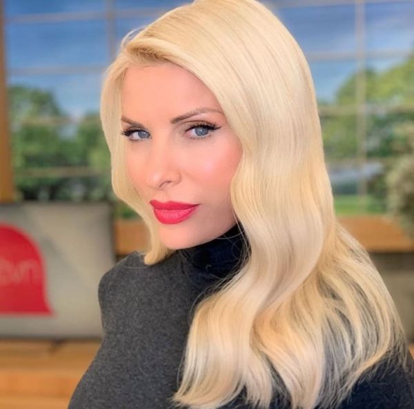 Ελένη Μενεγάκη: η τρυφερή φωτογραφία της μεσαίας κόρης και η τρομερή ομοιότητα | imommy.gr