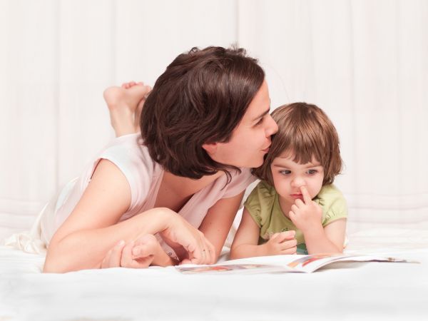 Οι περίεργες συνήθειες του νηπίου και πότε να ανησυχήσουμε | imommy.gr