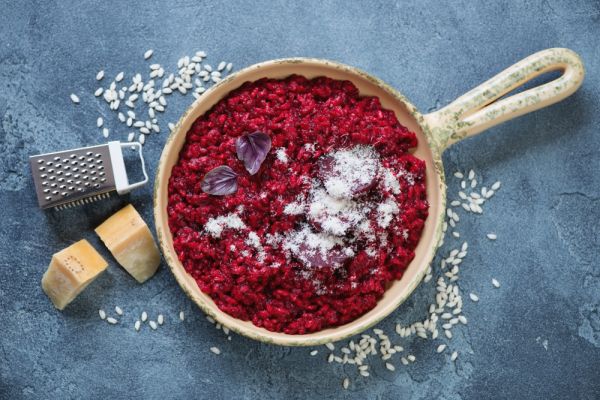 Ριζότο με παντζάρια και τριμμένη παρμεζάνα | imommy.gr