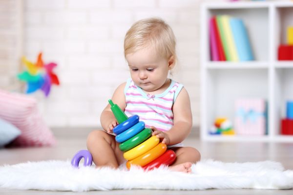 Τα κατάλληλα είδη παιχνιδιών για μωρά | imommy.gr