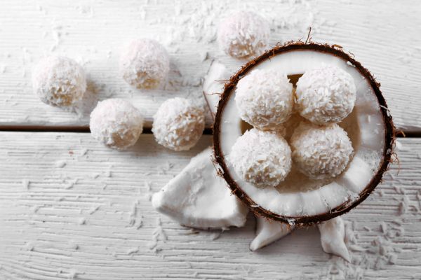 Τρουφάκια καρύδας | imommy.gr