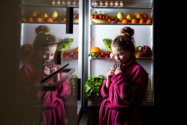 Οι υγιεινές τροφές που μας κρατούν ξύπνιους τη νύχτα | imommy.gr