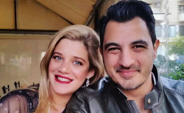 Τζένη Θεωνά: Ποζάρει στον όγδοο μήνα της εγκυμοσύνης της με τον Δήμο Αναστασιάδη | imommy.gr