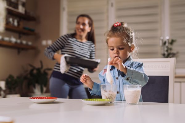 Τι σνακ πρέπει να τρώνε τα παιδιά πριν κοιμηθούν; | imommy.gr