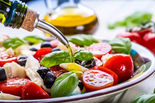 Keto vs μεσογειακή διατροφή: ποια μας κάνει καλό; | imommy.gr