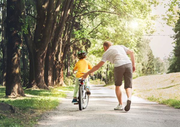 Πώς να μάθετε το αγχωμένο παιδί σας ποδήλατο | imommy.gr