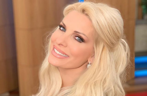 Οι οικογενειακές φωτογραφίες της Ελένης Μενεγάκη | imommy.gr