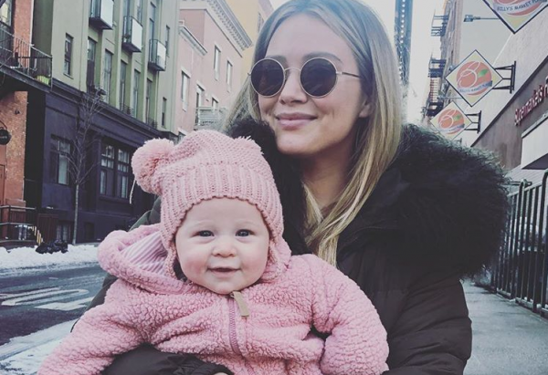 Το συγκινητικό βίντεο της Χίλαρι Νταφ με τη γέννηση της κόρης της στο νερό | imommy.gr