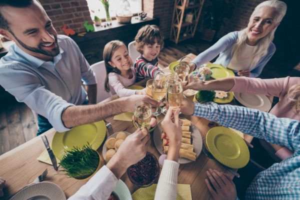 Τα 5 πράγματα που δεν πρέπει να πείτε στο παιδί σας στο τραπέζι | imommy.gr