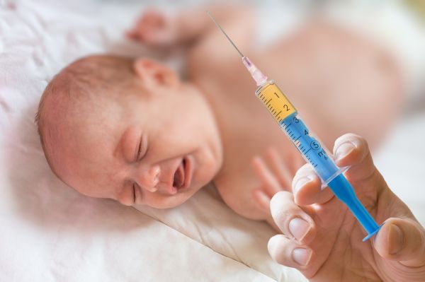Τι να κάνω όταν το μωρό μου κλαίει στο εμβόλιο; | imommy.gr