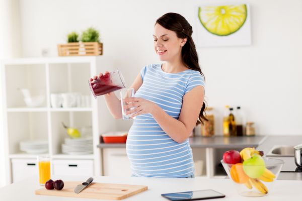 Γευστικά και υγιεινά smoothies για την εγκυμοσύνη | imommy.gr