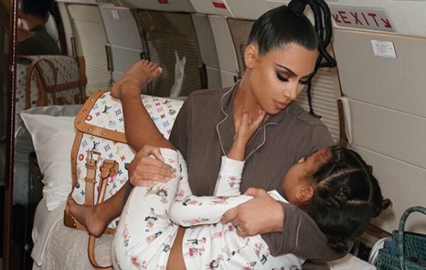 Γιατί έβαλε τα κλάματα η κόρη της Κιμ Καρντάσιαν; | imommy.gr