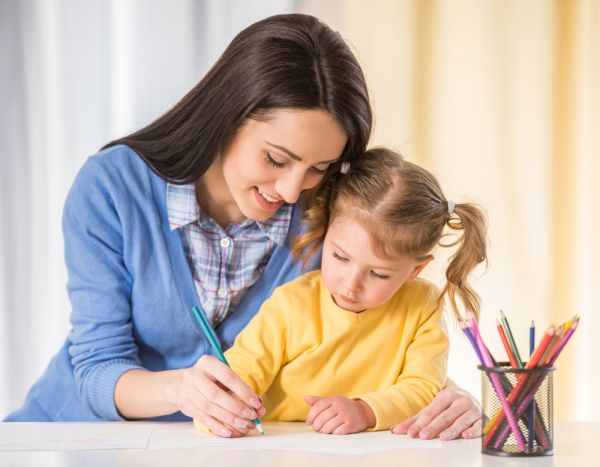 Διαφορετικές προσεγγίσεις όταν διδάσκετε δεξιότητες στα παιδιά | imommy.gr