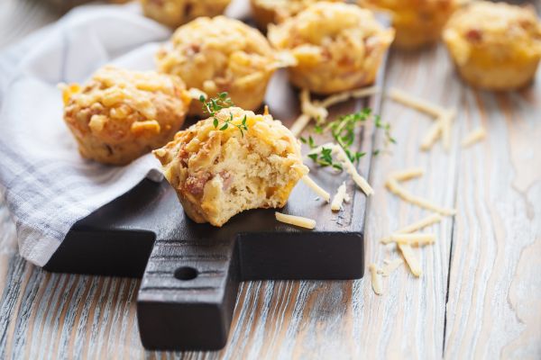 Αλμυρά muffins με τυρί | imommy.gr