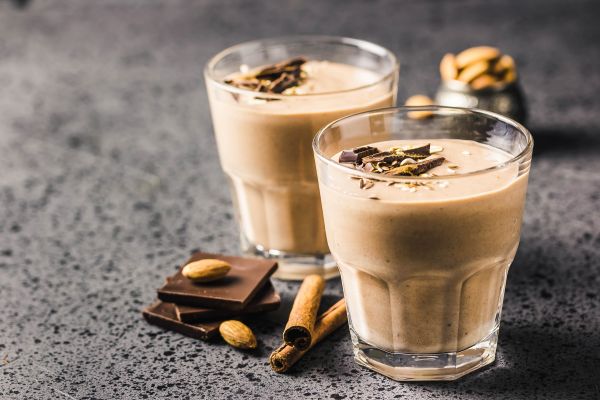 Σοκολατένιο smoothie με αμύγδαλα | imommy.gr