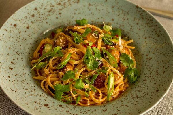 Μακαρονάδα με σουσάμι και σκόρδο | imommy.gr