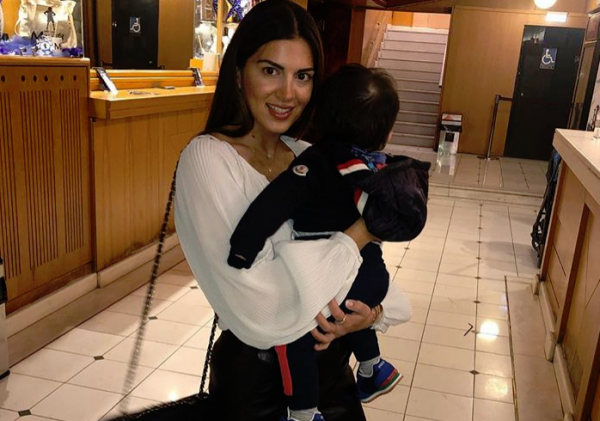 Σταματίνα Τσιμτσιλή: Ο γιος της βγάζει δοντάκια και… της άφησε σημάδι | imommy.gr