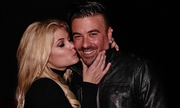 Η selfie του Γιάννη Αϊβάζη  με την κόρη του και το σχόλιο της Μαρίας Κορινθίου | imommy.gr