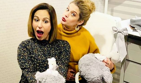 Κατερίνα Παπουτσάκη – Τζένη Θεωνά: Στο πάρκο μαζί με τους γιους τους | imommy.gr