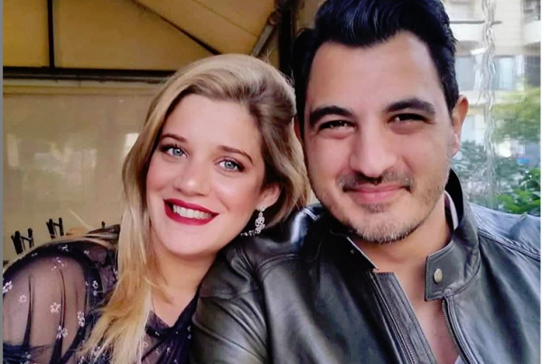 Τζένη Θεωνά: Αναπολεί την «φουσκωμένη κοιλίτσα» της | imommy.gr