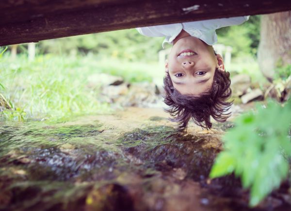 Πώς επιδρά στα παιδιά η επαφή με τη φύση; | imommy.gr