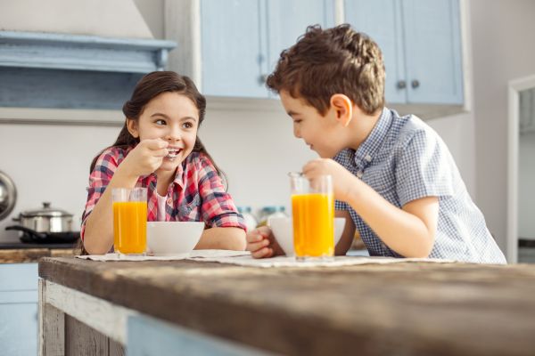 Τι πρέπει να περιλαμβάνει το πρωινό των παιδιών | imommy.gr