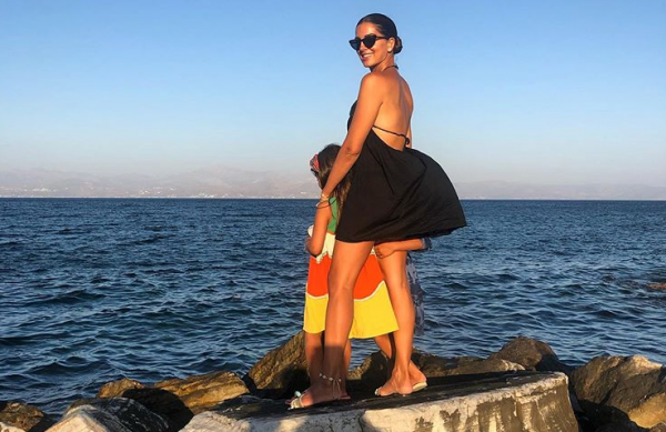 Η συγκινητική ανάρτηση της Σταματίνας Τσιμτσιλή για την πρώτη μέρα της κόρης της στο σχολείο | imommy.gr