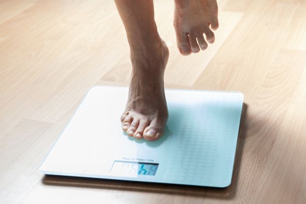 Οι λόγοι που το βάρος σας αλλάζει από μέρα σε μέρα | imommy.gr
