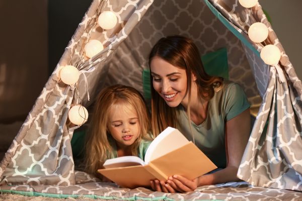 Πώς θα αφήσει τις οθόνες για χάρη του βιβλίου; | imommy.gr