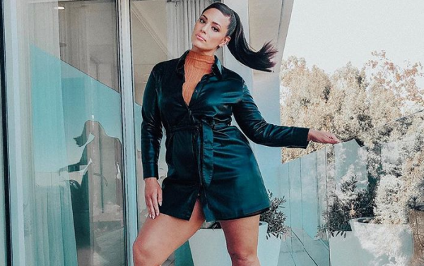 Άσλεϊ Γκράχαμ: Μας δείχνει πόσο έχει φουσκώσει η κοιλίτσα της | imommy.gr