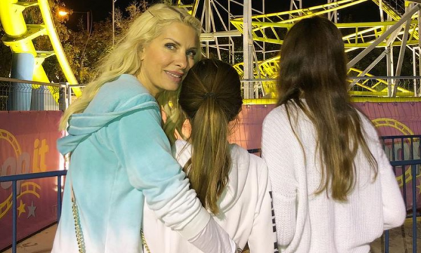 Ελένη Μενεγάκη: Οι υπέροχες φωτογραφίες με τα παιδιά της | imommy.gr