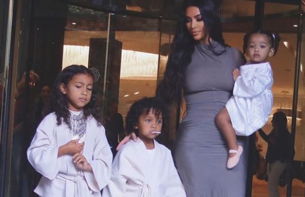 Κιμ Καρντάσιαν: «Πανηγύρισε» για την αναγνώριση της γενοκτονίας των Αρμενίων με οικογενειακές φωτογραφίες | imommy.gr