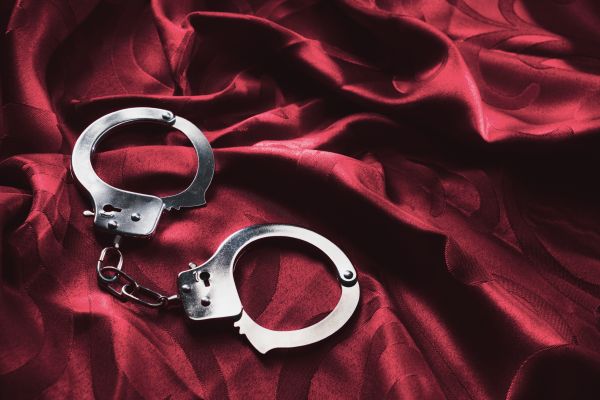 Κυριαρχία και υποταγή: Πώς μπορούν να μεταμορφώσουν την ερωτική σας ζωή | imommy.gr