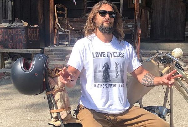 Τζέισον Μομόα : Είναι και επίσημα ο άνδρας της χρονιάς | imommy.gr