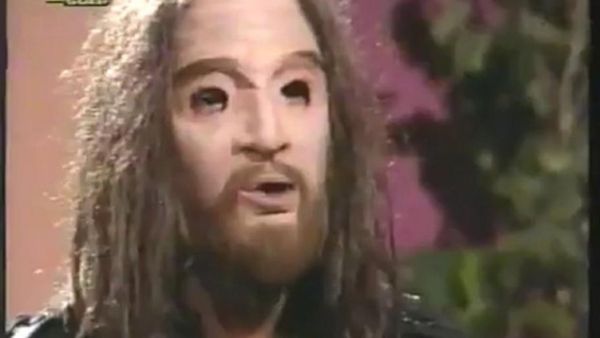 Δείτε τον ηθοποιό πίσω από τη μάσκα του «Ευλογητού» στη «Λάμψη» | imommy.gr