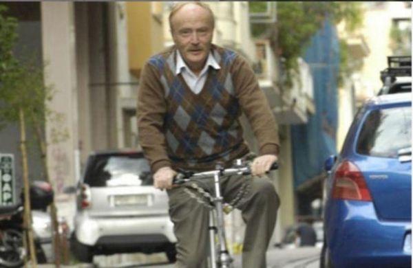 Ντίνος Καρύδης: «Σκέφτομαι σοβαρά την αυτοκτονία» | imommy.gr