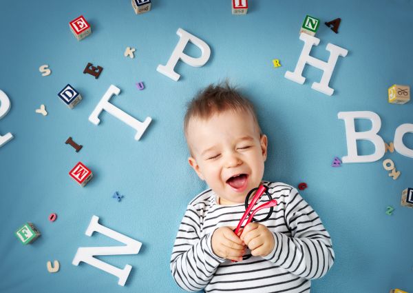 Νήπιο: Κατανοώντας τις πρώτες του λέξεις | imommy.gr