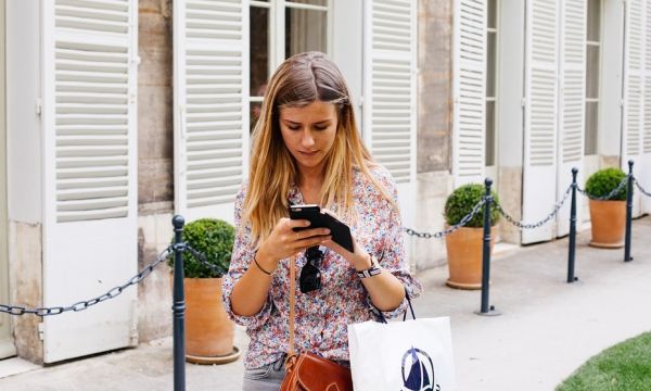 Μήπως σε «γλυκοκοιτάει» ο κολλητός του; | imommy.gr