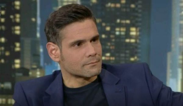 Δημήτρης Ουγγαρέζος : Η συγκινητική εξομολόγηση για τον θάνατο των γονιών του | imommy.gr