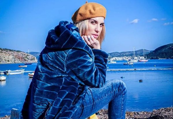 Μαντώ Γαστεράτου: Ποζάρει με τον γιο και τον μπαμπά της | imommy.gr