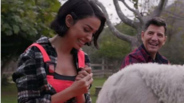 Ελένη Φουρέιρα: Πήγε για άρμεγμα με τον Σάκη Ρουβά | imommy.gr