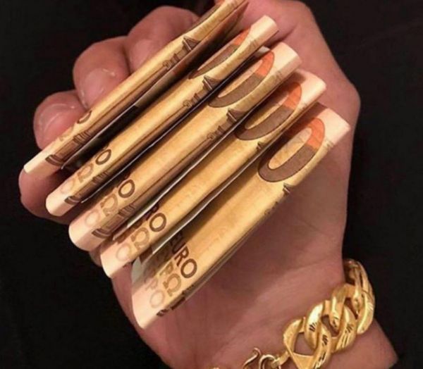 Πως ξοδεύουν τα ζώδια τα χρήματα τους; | imommy.gr