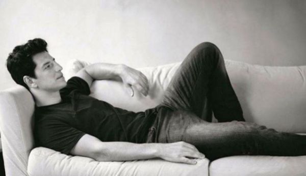 Σάκης Ρουβάς: Δύσκολες ώρες για τον τραγουδιστή | imommy.gr