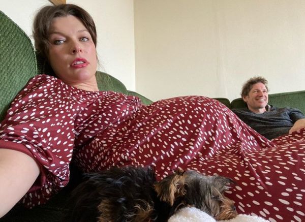 Μίλα Γιόβοβιτς: ‘Εγινε για τρίτη φορά μαμά | imommy.gr