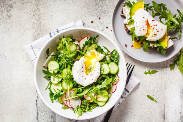 Χορταστική σαλάτα με αυγό | imommy.gr