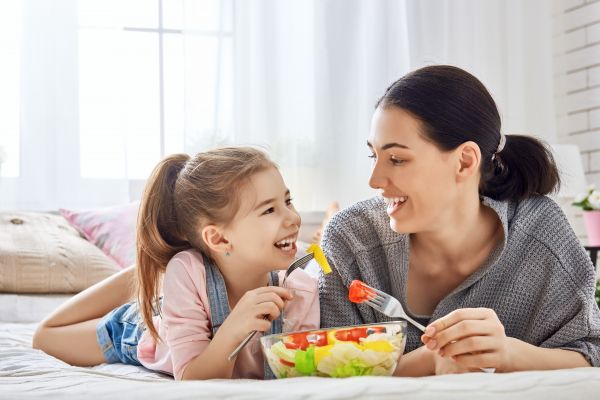 Πώς θα πείσω το παιδί να φάει πιο υγιεινά; | imommy.gr